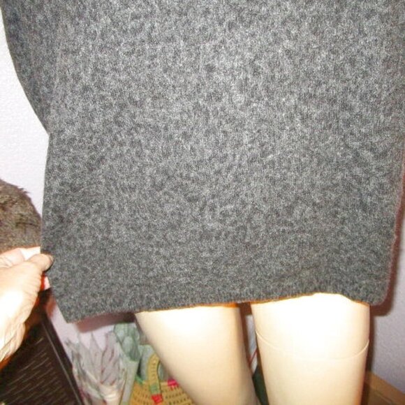 Womens Cashmere Sweater Size M Leopard Boxy Oversized V-Neck Pullover Whimsigoth - Picture 3 of 9